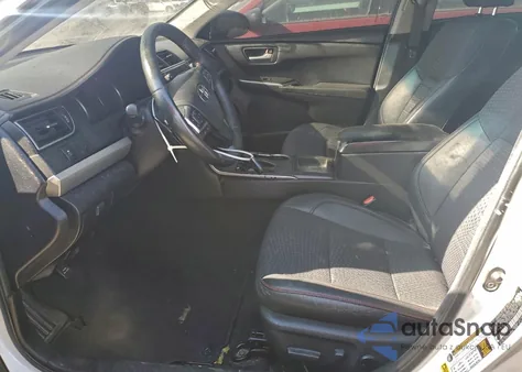 2015 Toyota Camry Le z USA, uszkodzony, nr VIN 4T1BF1FK1FU098779